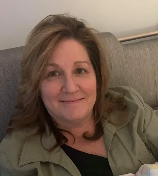Angie Knapp, insurance rep